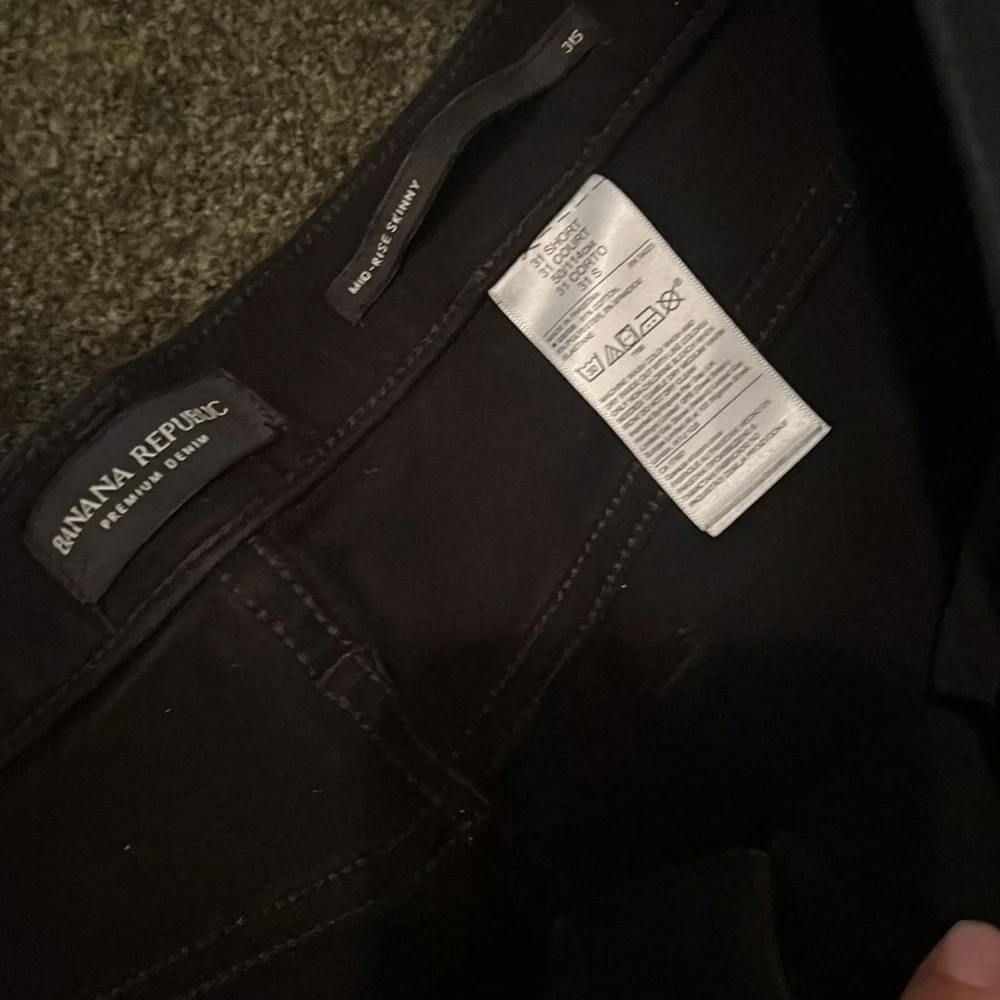 Banana Republic Women's Black Skinny Jeans - Picture 2 of 4